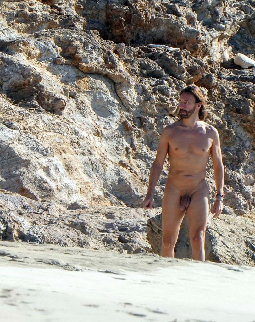 Famous DJ Bob Sinclar caught naked at the beach