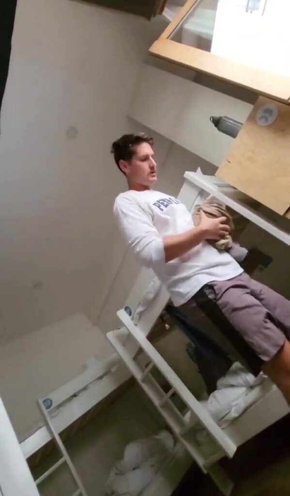 Roommate saw it all