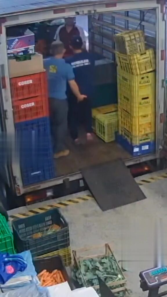 Boss fingers employee's ass